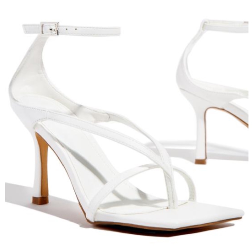 !!NEW!! Square Toe Ankle Wrap Thong Heels - White - Picture 4 of 6